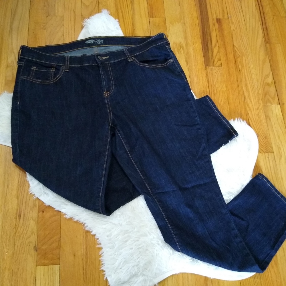Dark Wash Old Navy Flirt Skinny Jeans Size 14